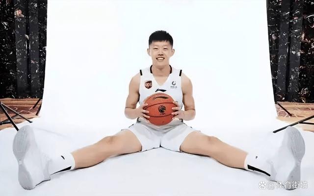 关于冲刺阶段欧篮联焦点战,山东男篮主帅复盘,管理层满意,心理建设被强调的信息 关于冲刺阶段欧篮联焦点战,山东男篮主帅复盘,管理层满意,心理建设被强调的信息